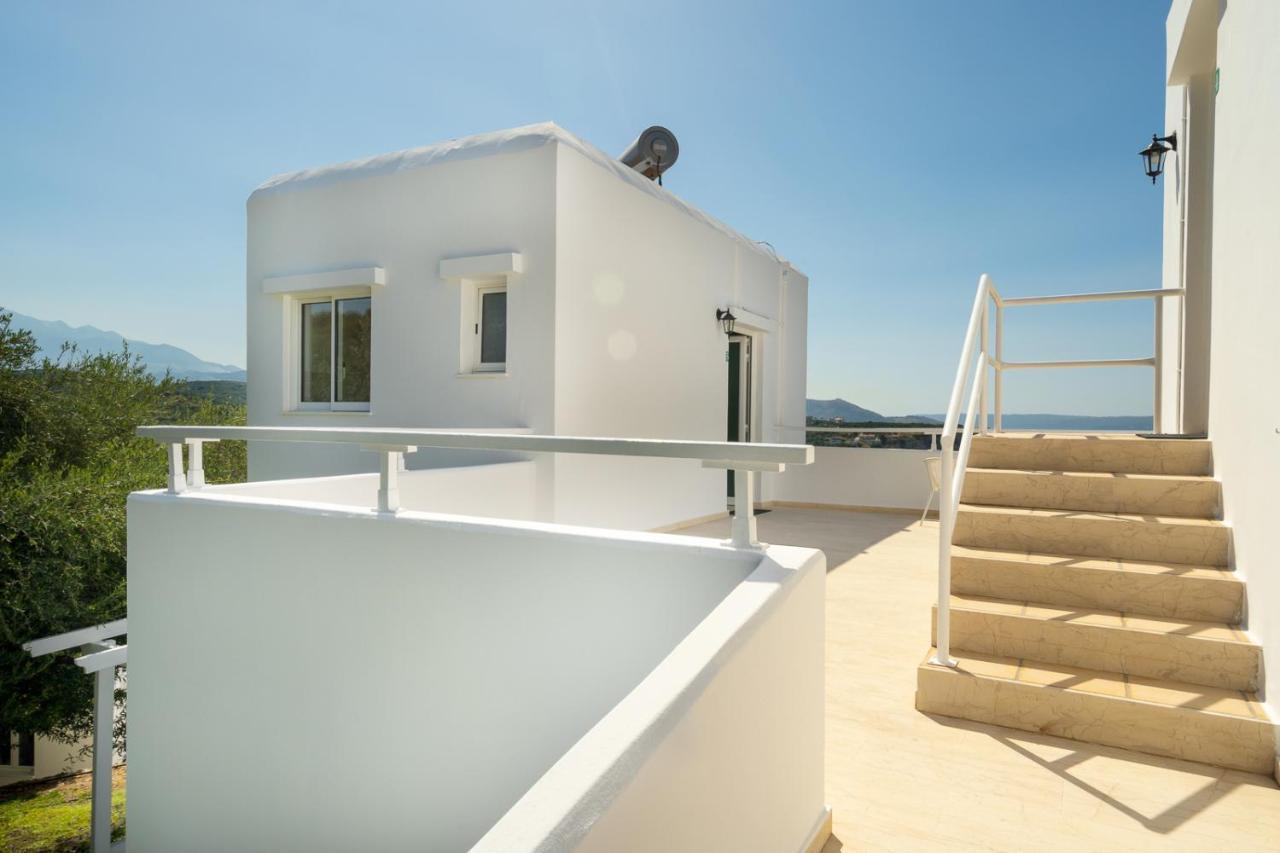 Eolos Apartments Chrissi Akti Chania Exterior foto