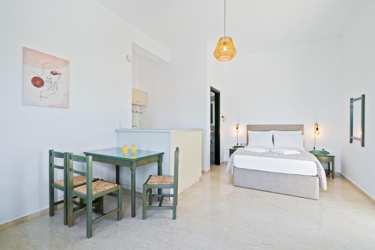 Eolos Apartments Chrissi Akti Chania Exterior foto