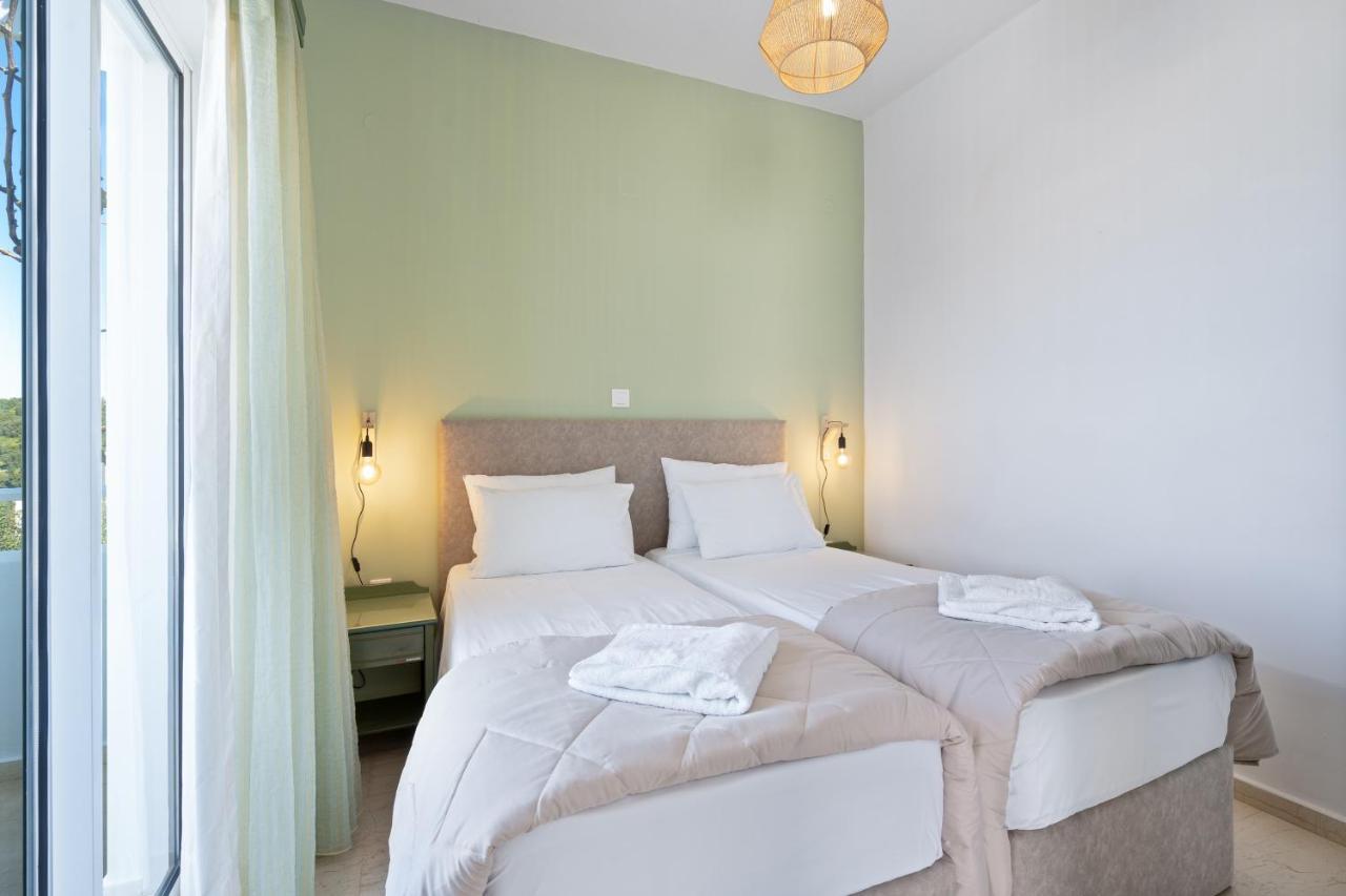 Eolos Apartments Chrissi Akti Chania Exterior foto