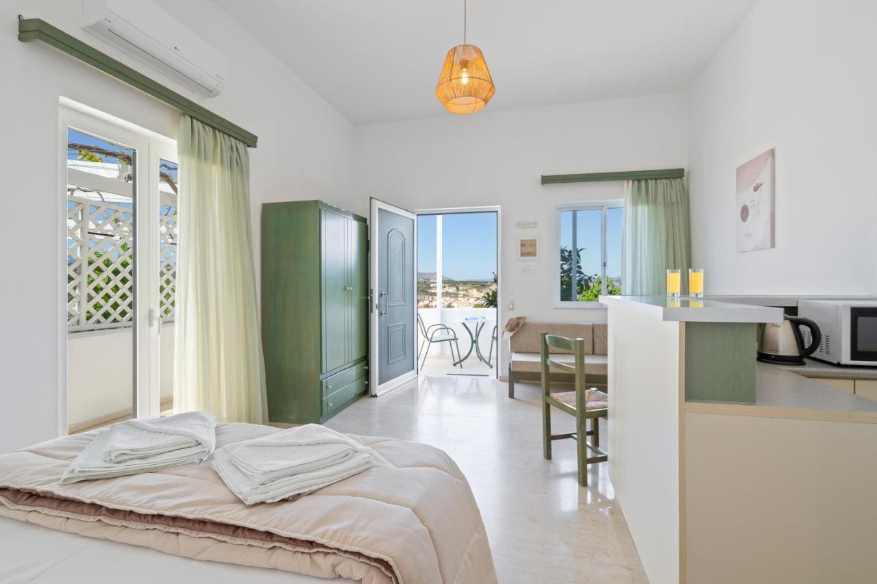 Eolos Apartments Chrissi Akti Chania Exterior foto